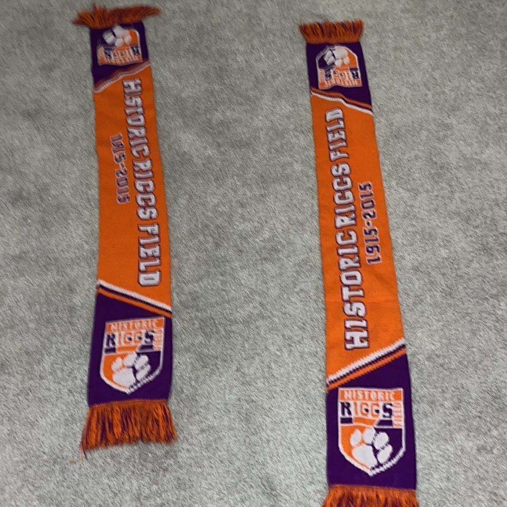 Clemson Tigers Football 🏈Big Paw Riggs Field ⚽️Soccer Scarf - LAST ONE ONLY (1)
